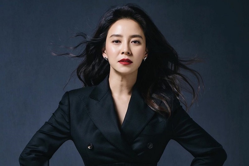 Song Ji Hyo Dipuji Cantik