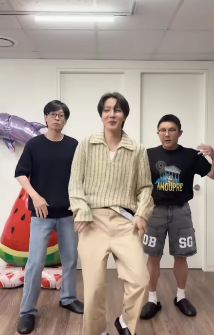 Yoo Jae Suk & J-Hope Ikutan Dance Challenge 